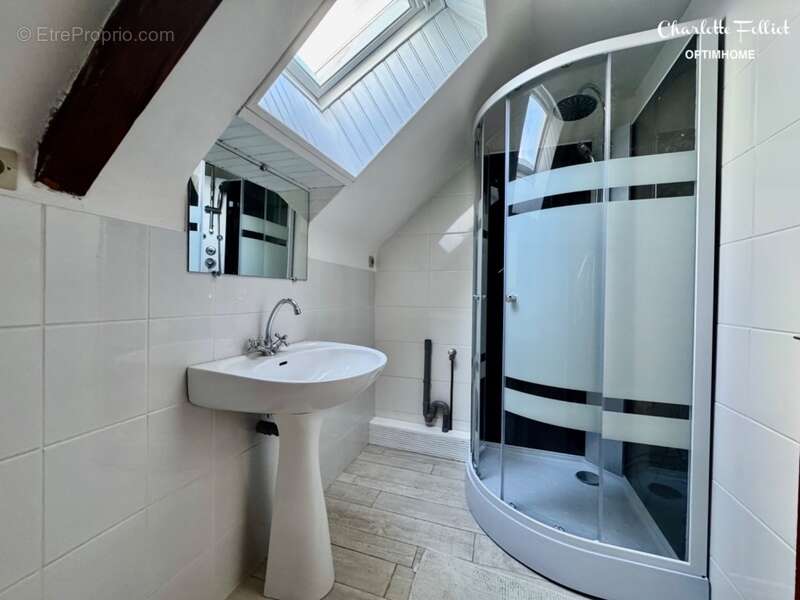 Maison à SAINT-LORMEL