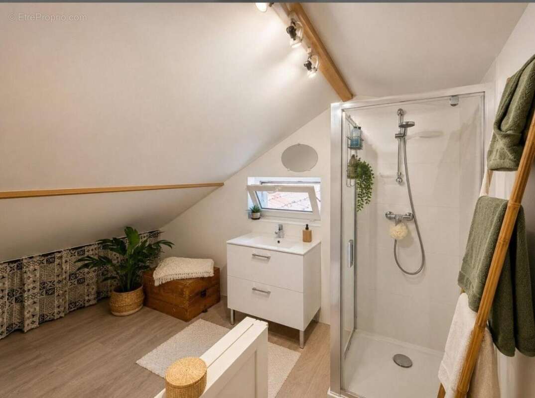 Maison 153 m² à Begles  - photo 7