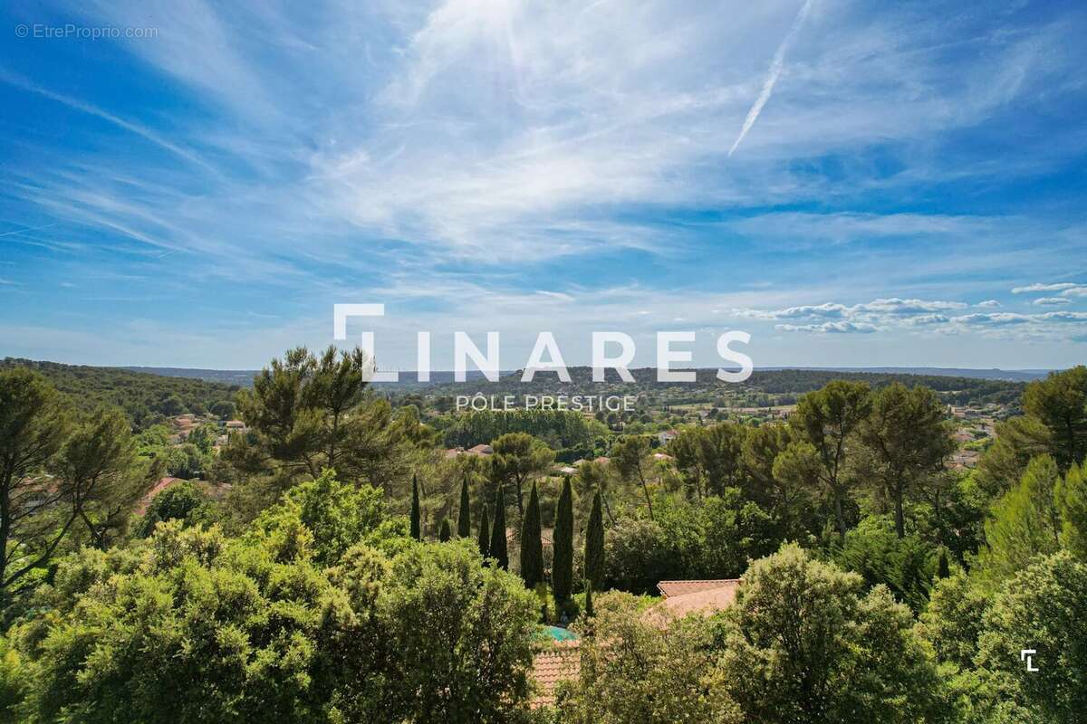 LE PANORAMA - Villa contemporaine d’architecte de 283m2 avec vue panoramique - Piscine à débordement - Bouc-Bel-Air - photo 19