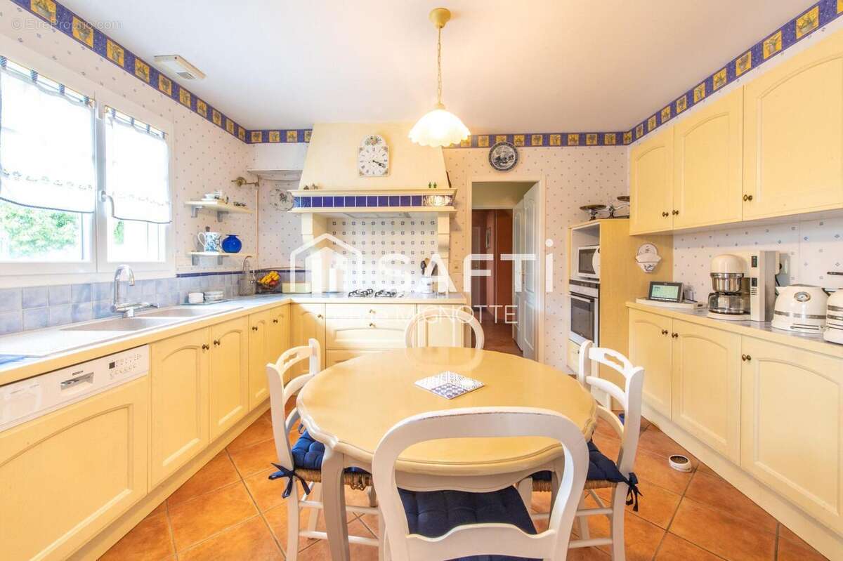 Photo 2 - Maison à SAINT-PIERRE-D'AMILLY
