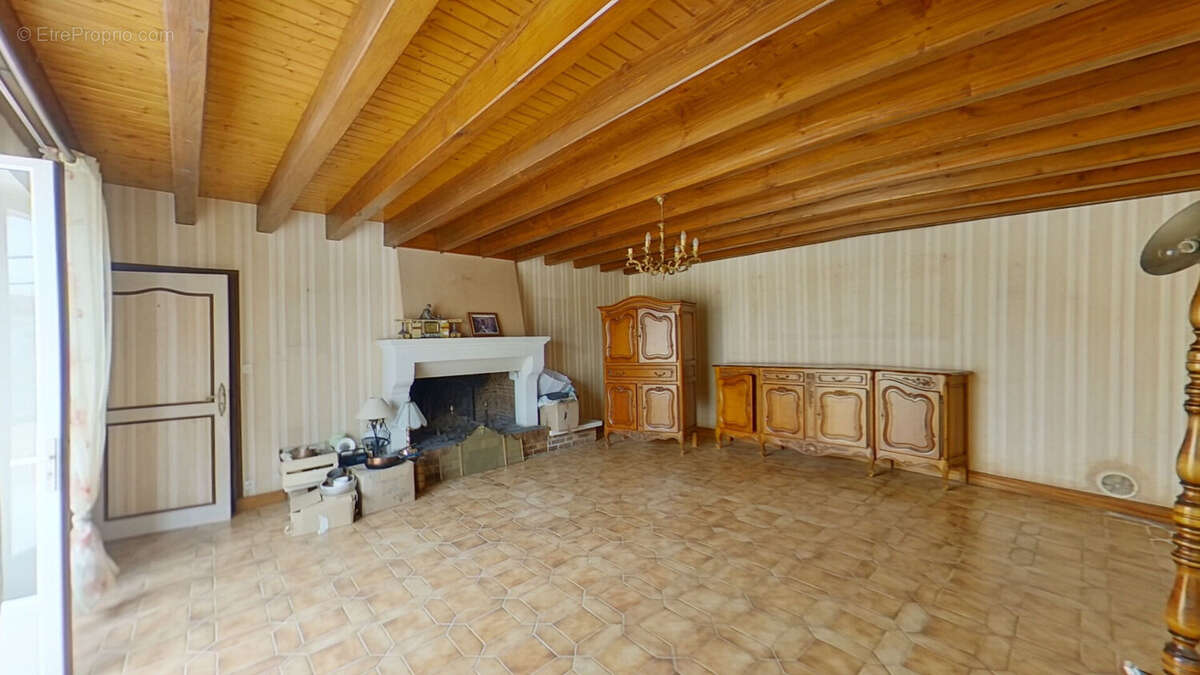 Maison à VOUZAILLES