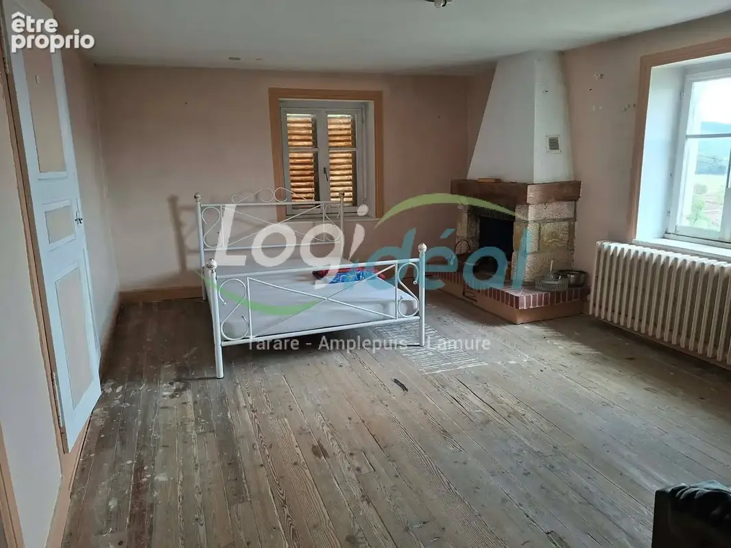 Maison à fort potentiel située à Poule-les-Echarmeaux - photo 5