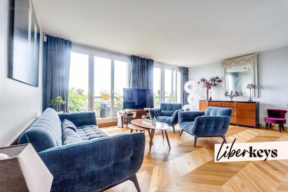 Appartement à PARIS-17E