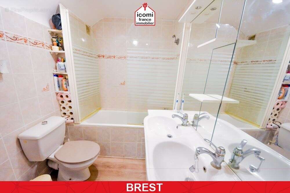 Finistere - brest (29200) - a vendre - maison de ville t6 125m² de 1880 - 3 chambres possible 4 - veranda - sur terrain clos de  - photo 8