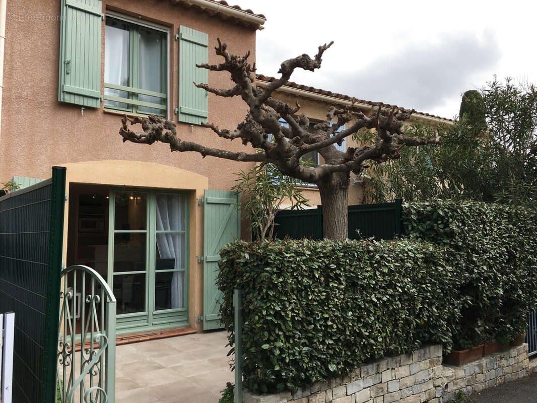 Maison à PLAN-DE-LA-TOUR