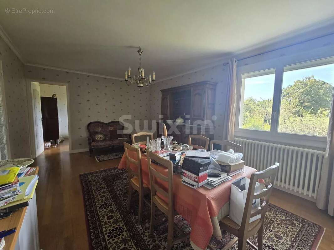 Maison à LONS-LE-SAUNIER