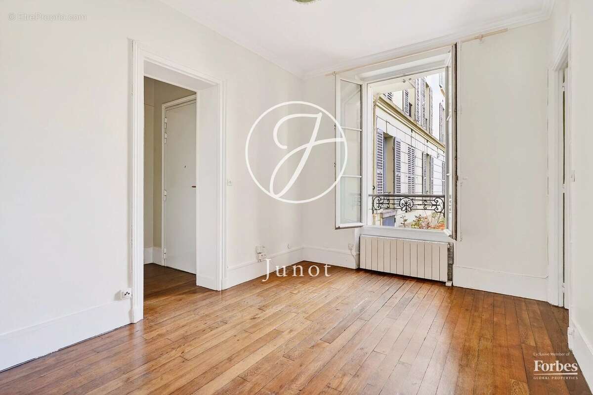 Appartement à VERSAILLES
