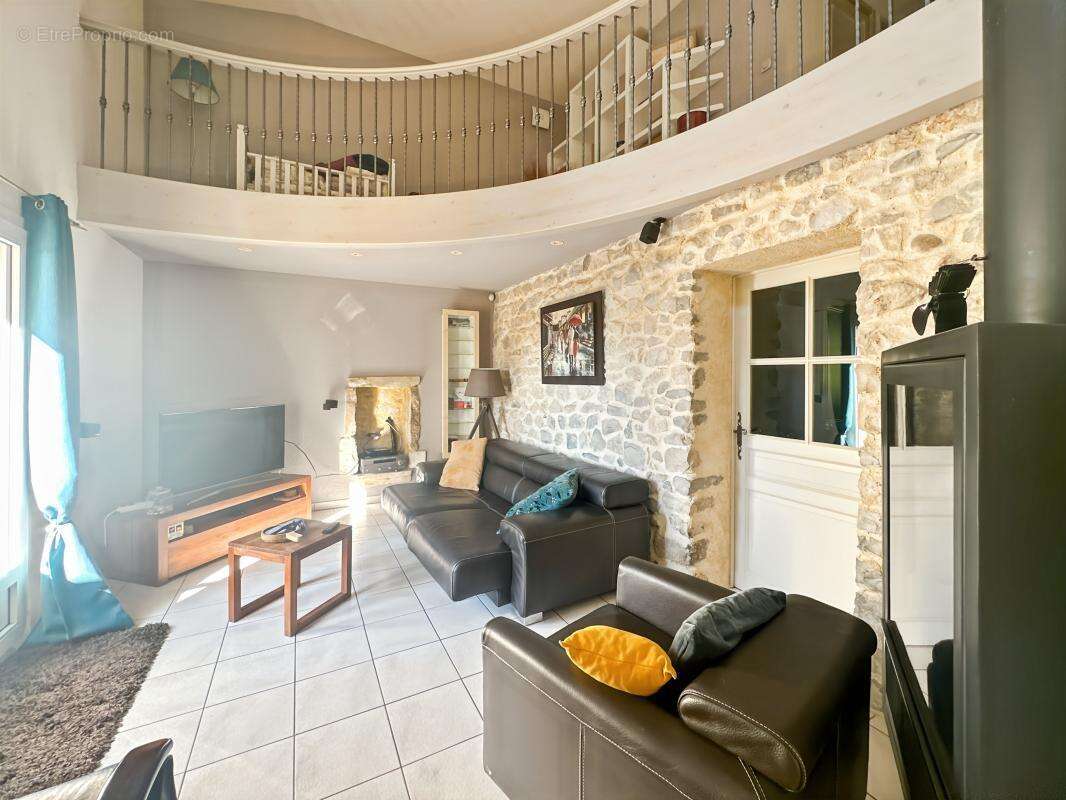 Maison à LIVRON-SUR-DROME