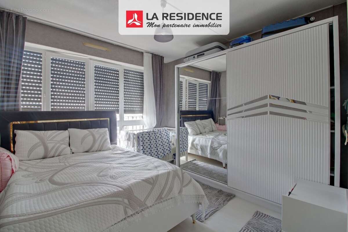 Appartement à LES MUREAUX
