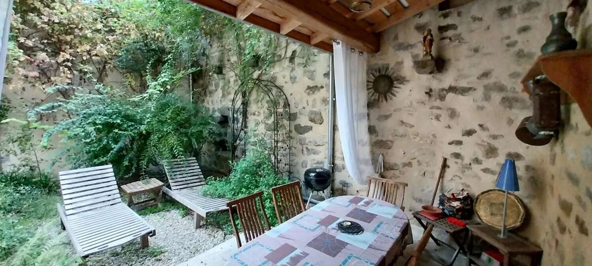 Maison à SAINT-ANTONIN-NOBLE-VAL