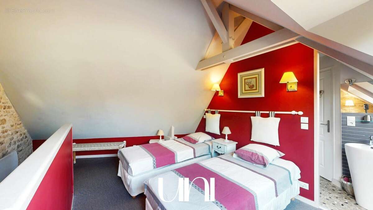 Maison à FONTAINE-HENRY