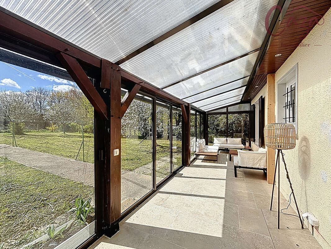 Maison à FARGUES-SAINT-HILAIRE