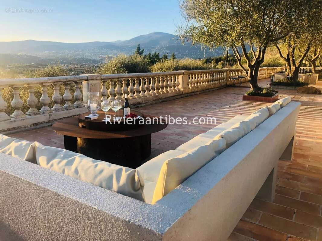 Maison à MOUANS-SARTOUX