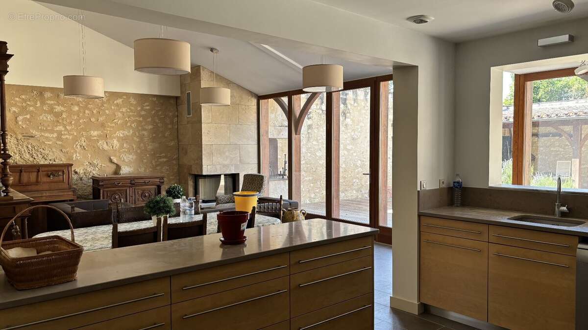 Maison à MAUVEZIN