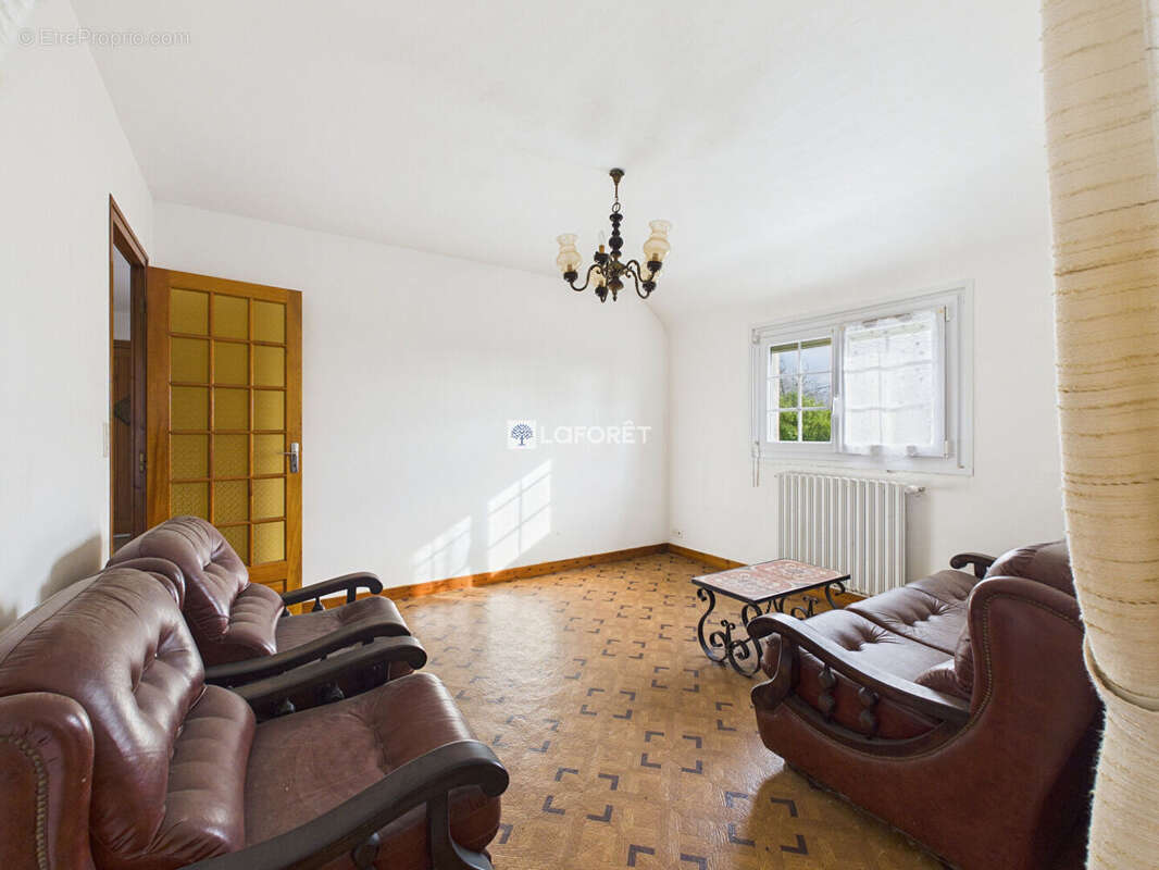Maison à PEUMERIT