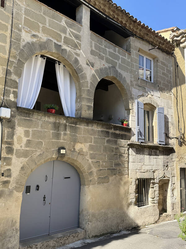 Maison à SAINT-QUENTIN-LA-POTERIE