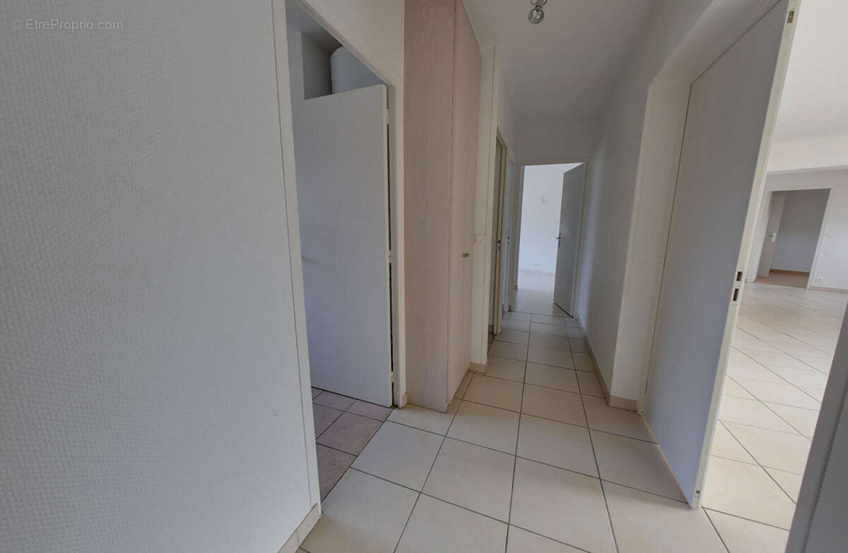 Appartement à EPERNON