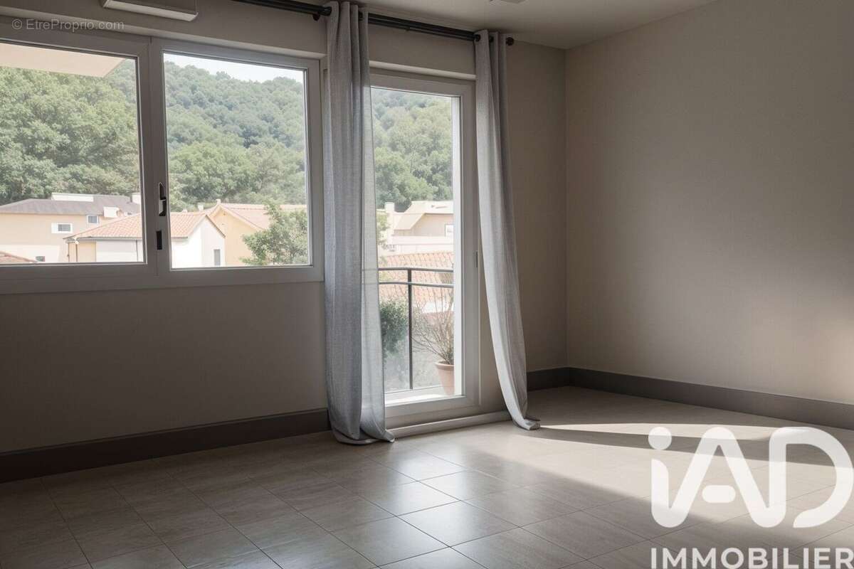 Photo 2 - Appartement à GIVORS