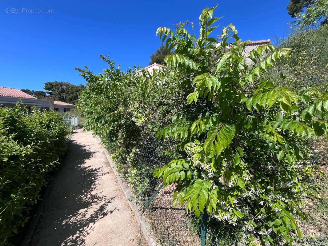 Appartement t3 en rez de jardin  avec parking toulon ouest - photo 14