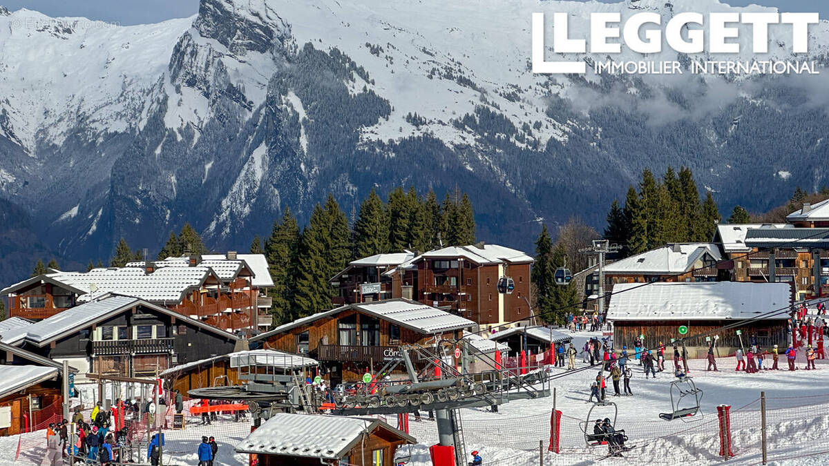 Appartement à MORILLON