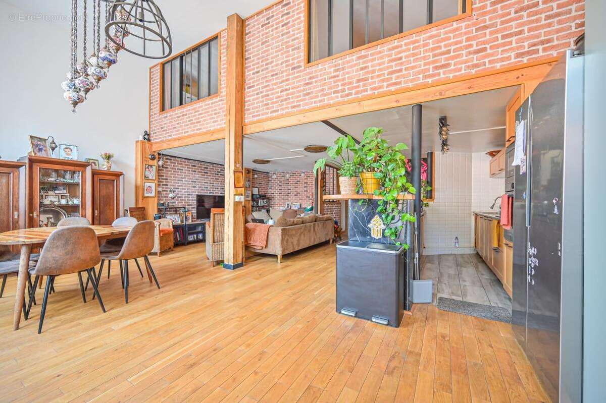 Appartement à PARIS-19E