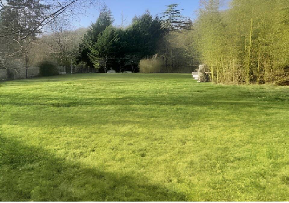 Terrain à MAZIERES-DE-TOURAINE