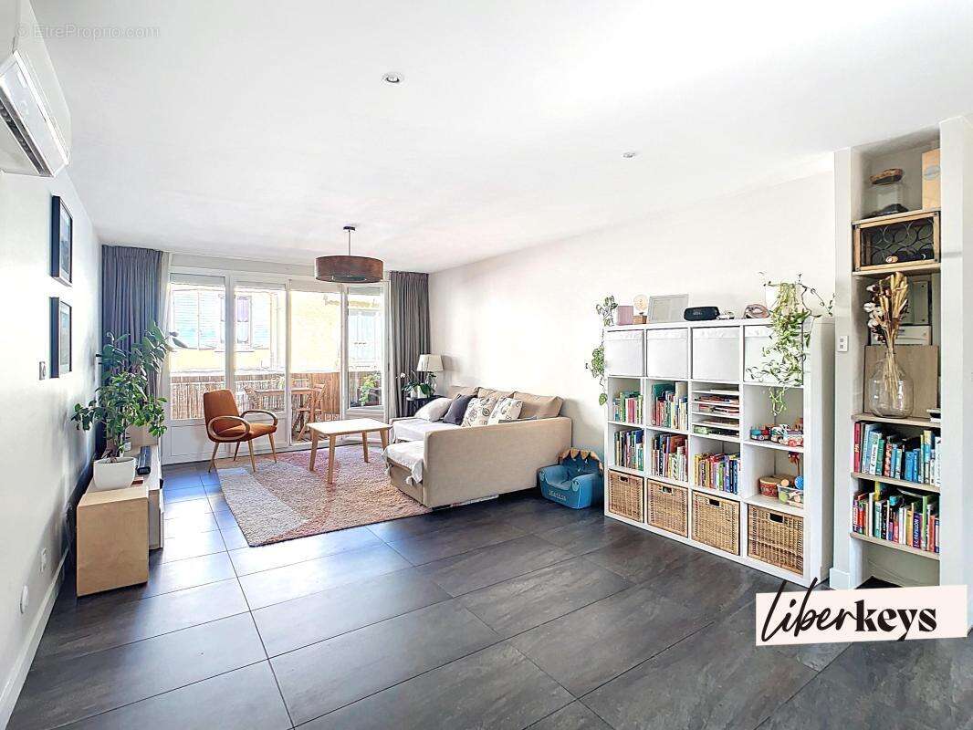 Appartement à FONTAINES-SUR-SAONE