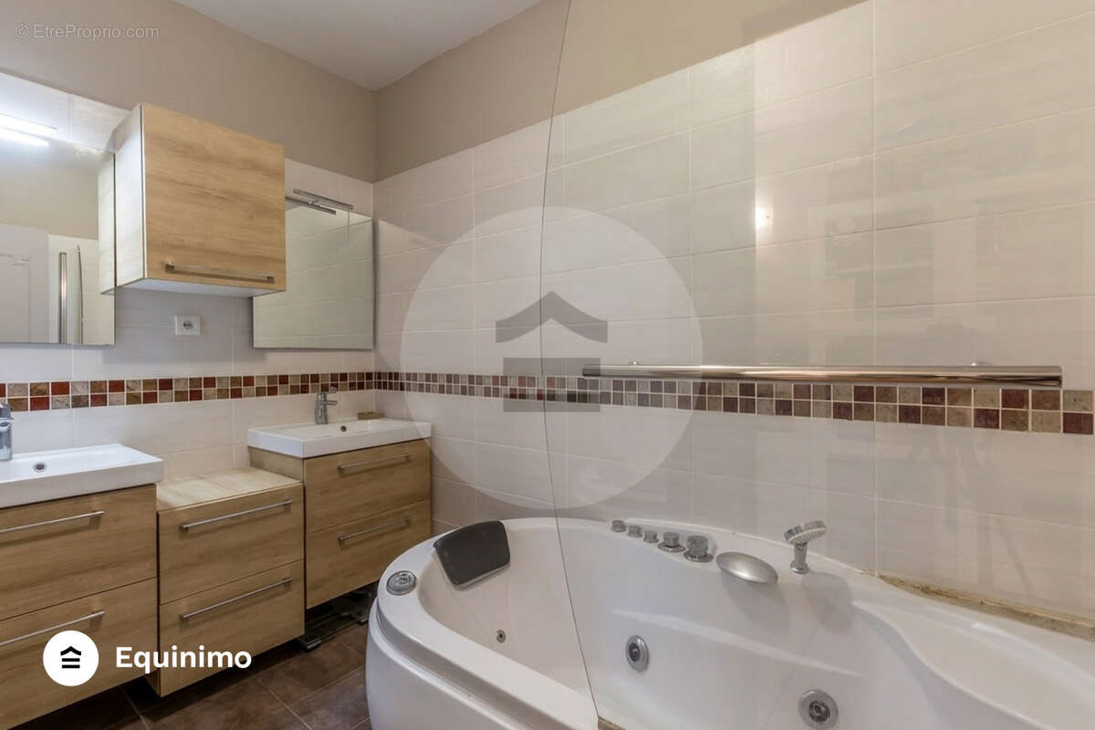 Appartement à PUTEAUX