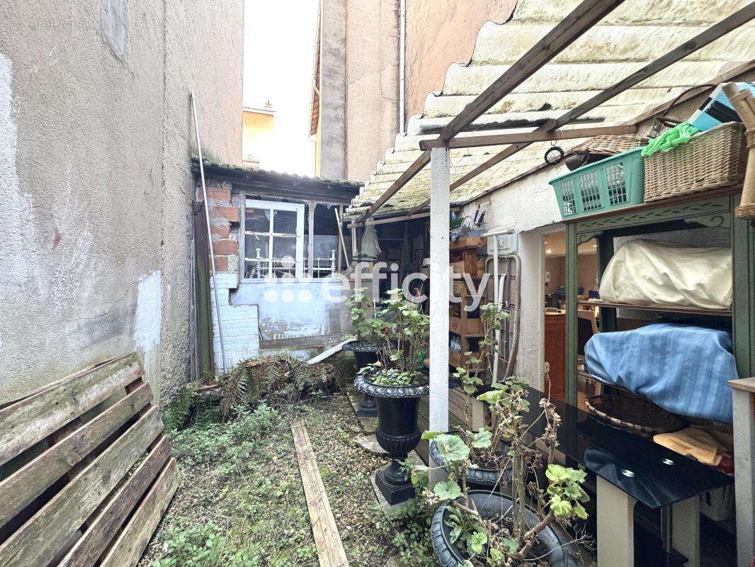 Maison 60 m² à Romainville  - photo 18