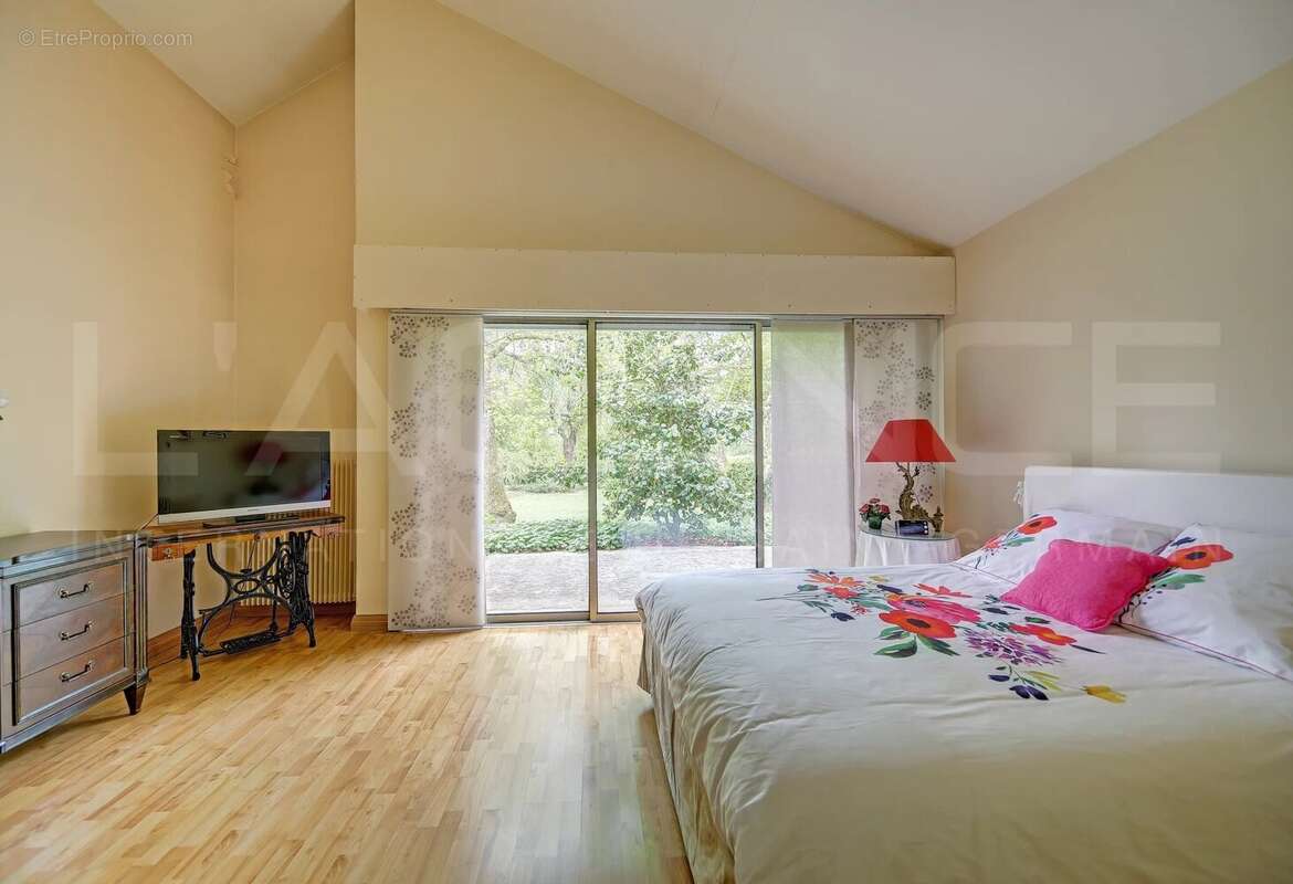 Maison à FEUCHEROLLES