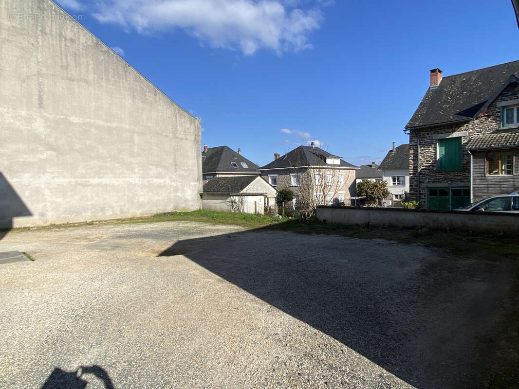Appartement à SAINT-SORNIN-LAVOLPS