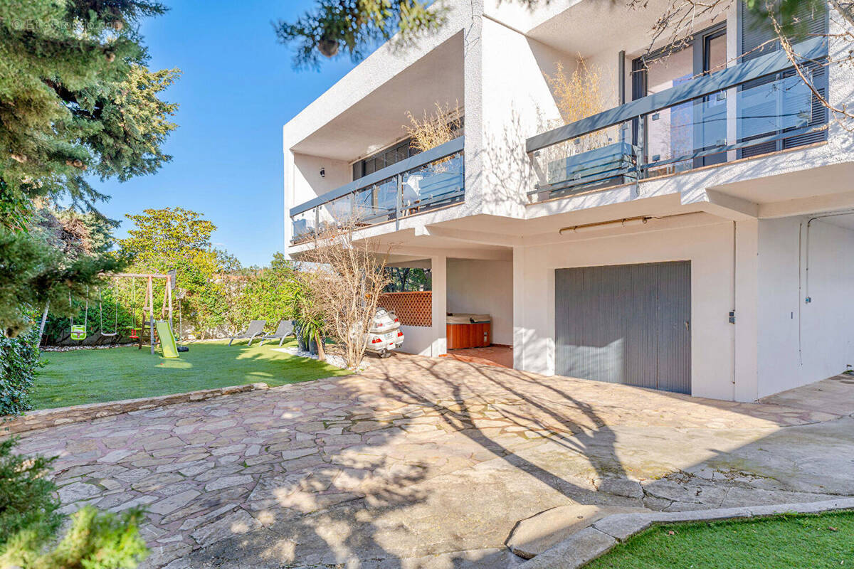 Maison à SIX-FOURS-LES-PLAGES