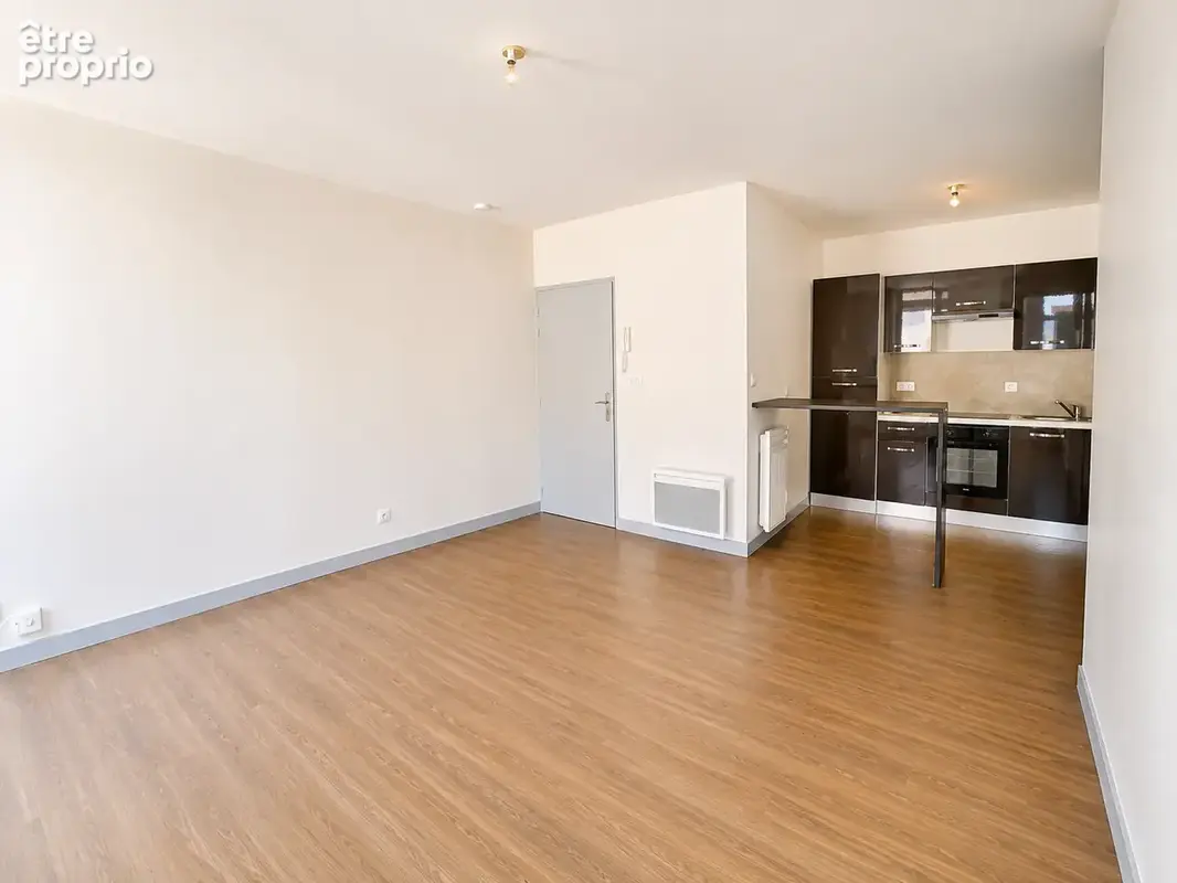 CHARLIEU centre, Appartement de Type 2 à vendre - photo 6