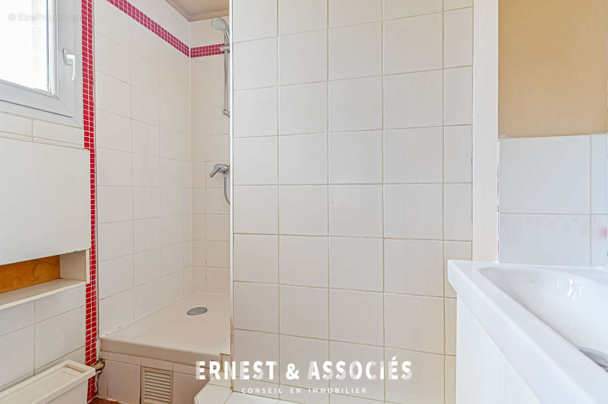 Appartement à PARIS-10E