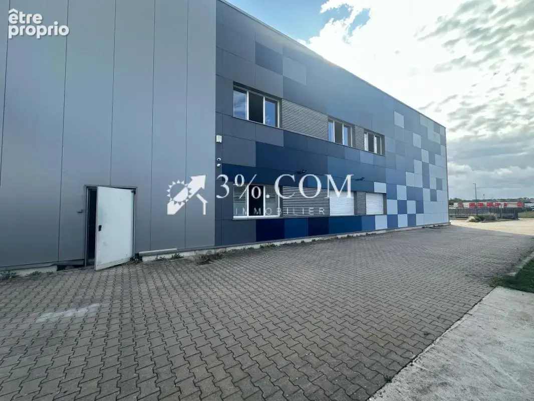 Bätiment professionnel 1728 m2 sur une parcelle de 6949 m2 d - photo 17
