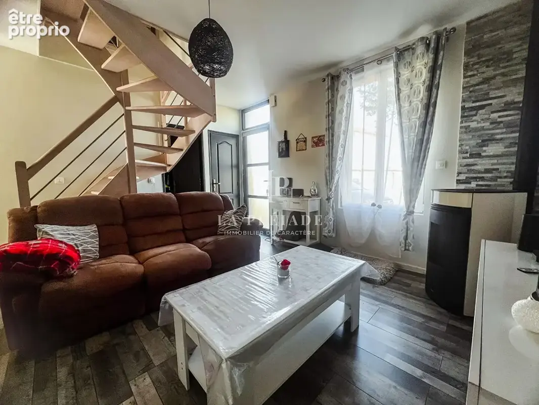 Maison familiale avec chambre de plain-pied, à proximité du tram et de la gare - photo 3