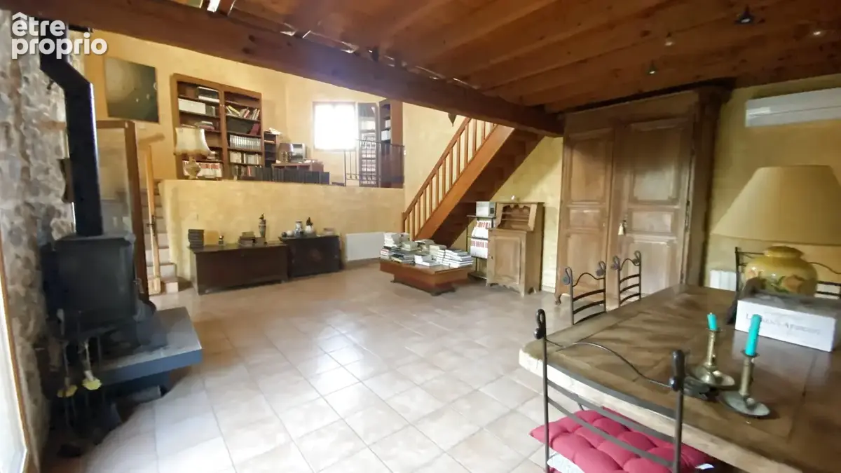 À vendre maison T4 4 faces avec garage et jardin arboré piscinable à Villedaigne - photo 5