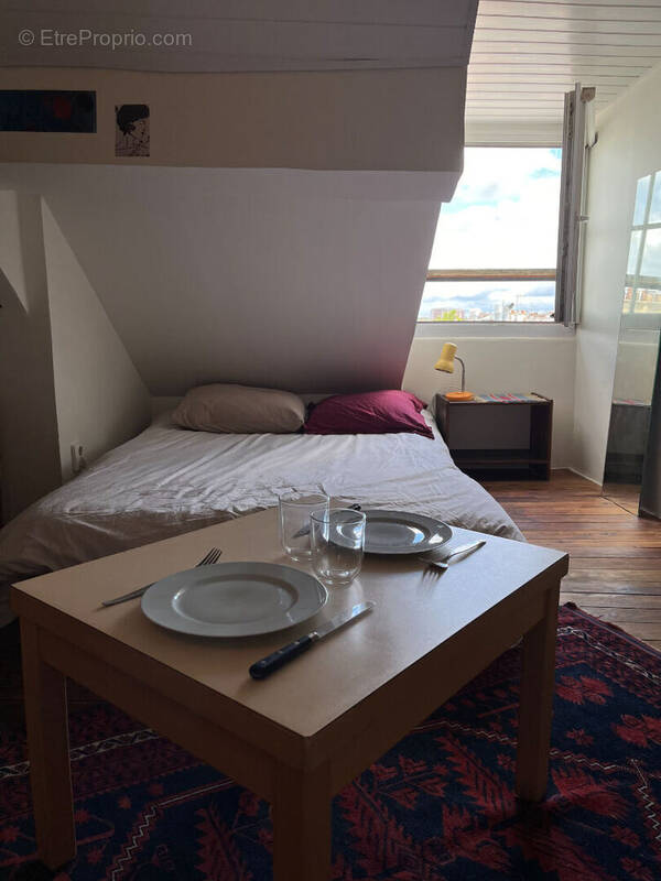 Appartement à PARIS-10E