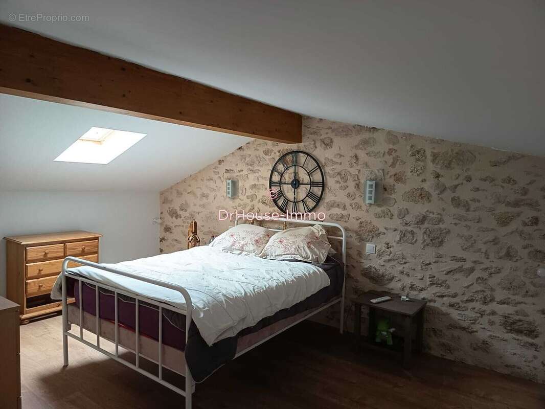 Maison 121 m² à Sainte-Radegonde  - photo 22