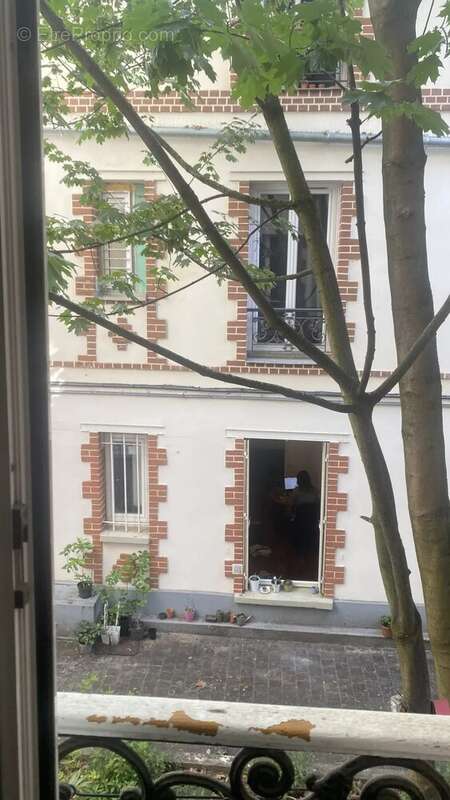 Appartement à PARIS-20E