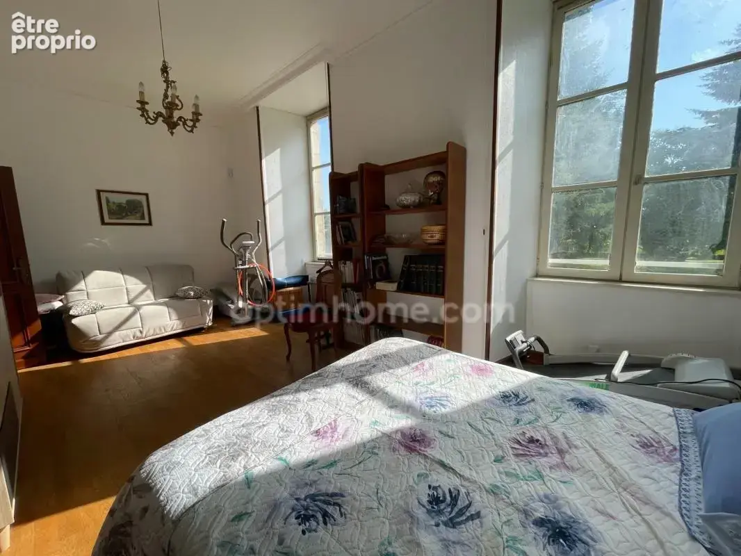 Appartement à vendre 5 pièces SAINT YRIEIX LA PERCHE (87) centre ville en rez de chaussée - photo 10