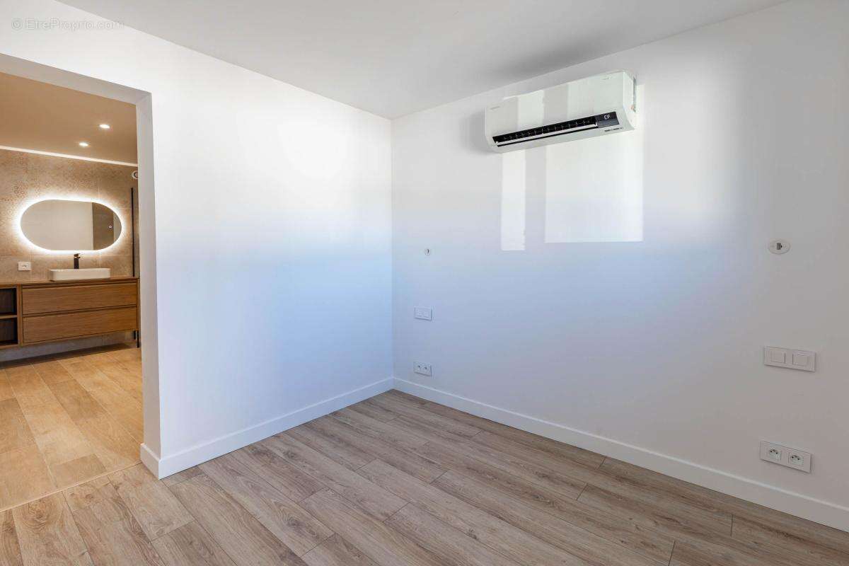 Appartement à SANARY-SUR-MER