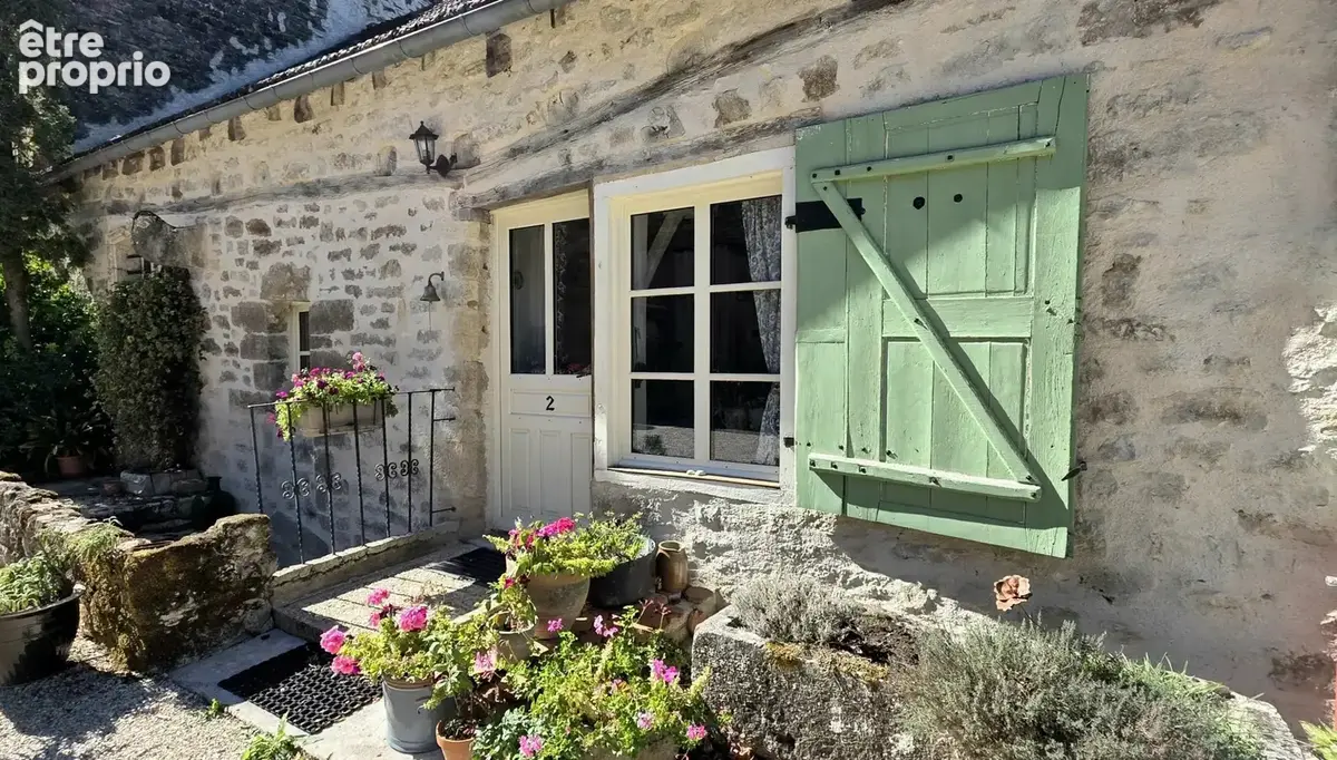 Charme et confort! Belle renovation, authenticité préservée. - photo 2