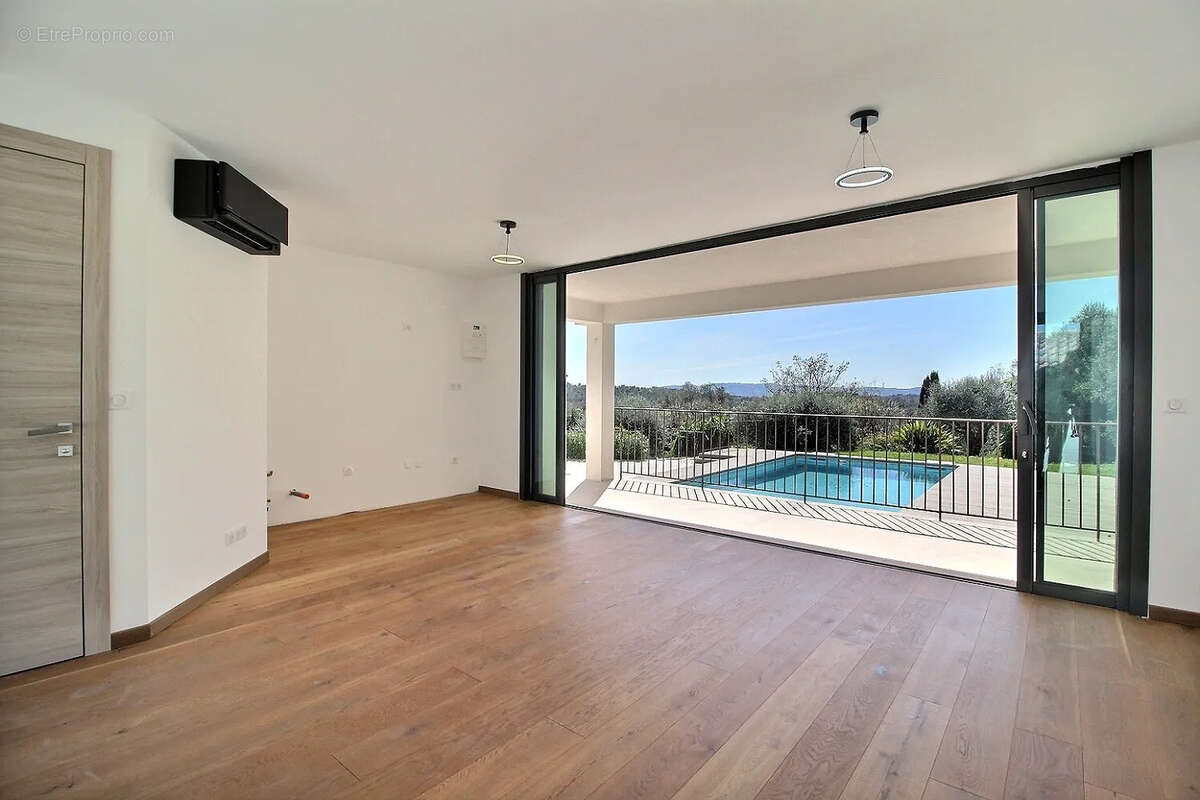 Maison à OPIO