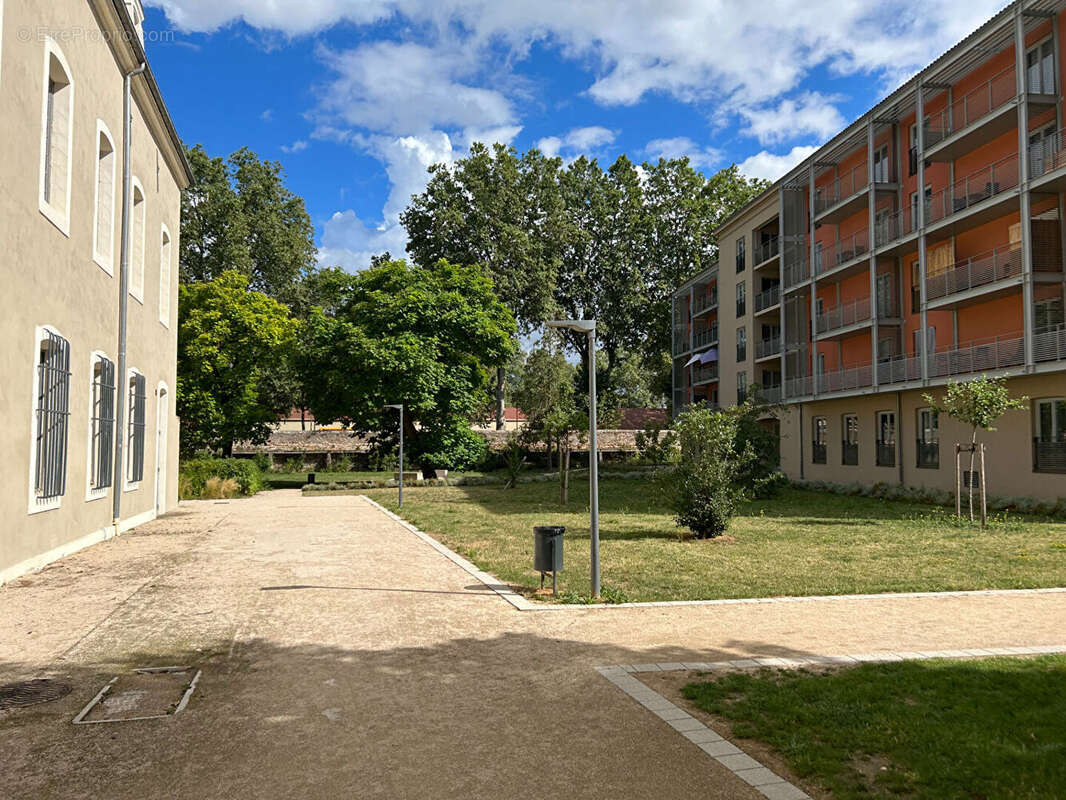Commerce à CHALON-SUR-SAONE
