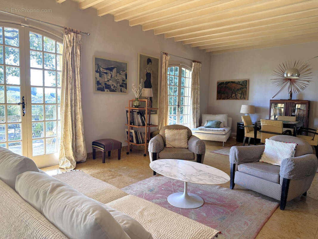Maison à VILLENEUVE-LES-AVIGNON