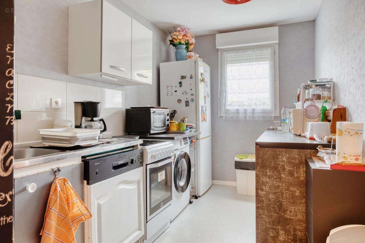 Appartement à VAL-DE-REUIL