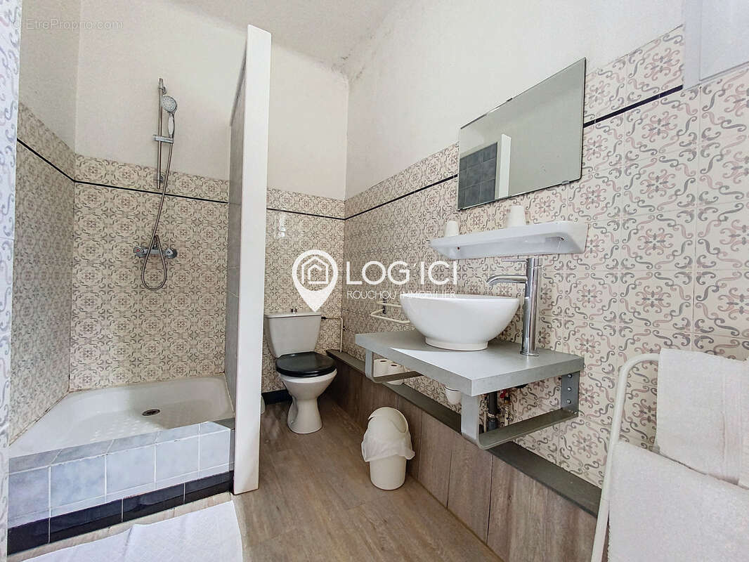 Commerce à SEVIGNACQ