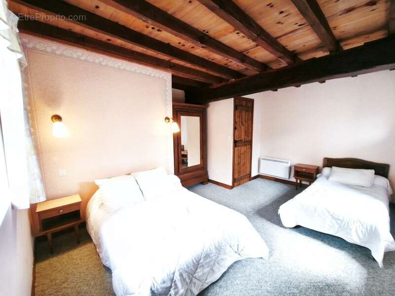 Maison à SAINT-GEIN