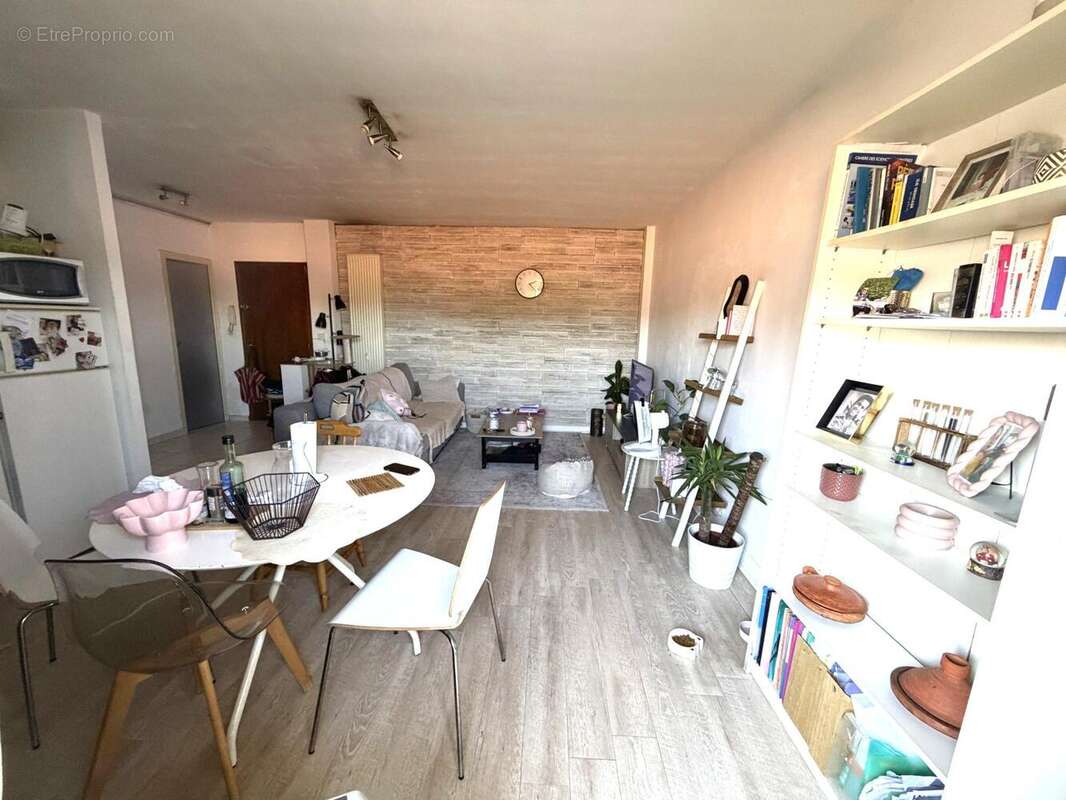 Appartement 42 m² à Bourg-De-Peage  - photo 4